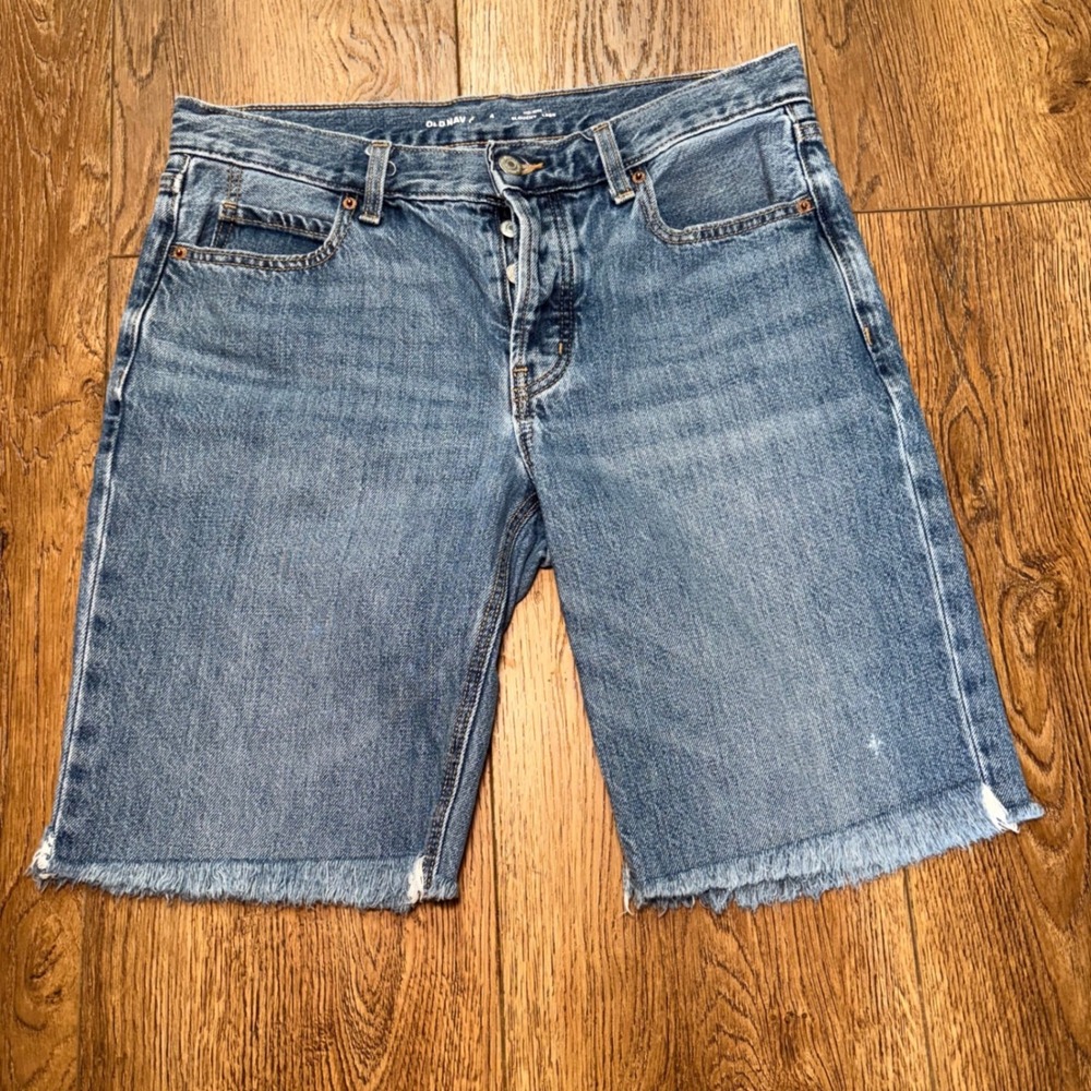 Old Navy Womens 4 Mid Rise Slouchy Denim Shorts Frayed Hem Button Fly Grunge